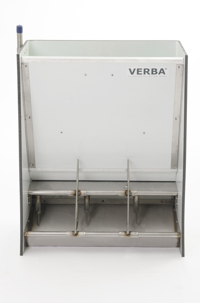 A00-0096 FA60 Ferkelfuttertrog mit Ablage Futtertrog mit Ablage für Ferkel FA60