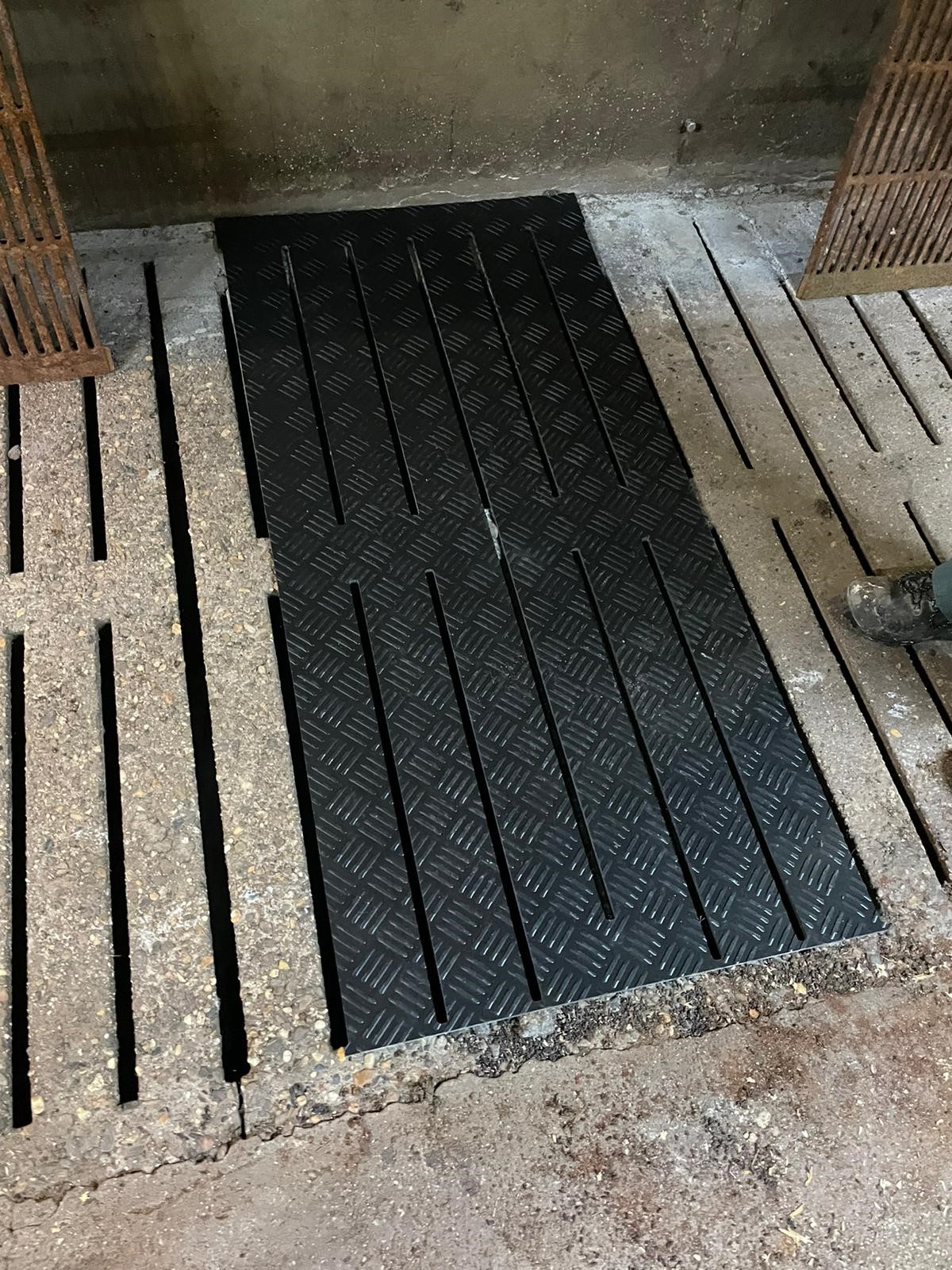 PE-Platte für Betonrost